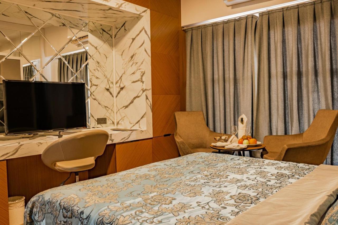Novel Centre Point Hotel Famagusta  Ngoại thất bức ảnh