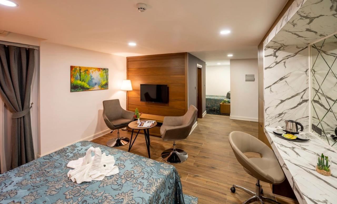 Novel Centre Point Hotel Famagusta  Ngoại thất bức ảnh