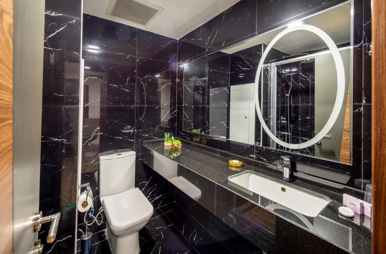 Novel Centre Point Hotel Famagusta  Ngoại thất bức ảnh