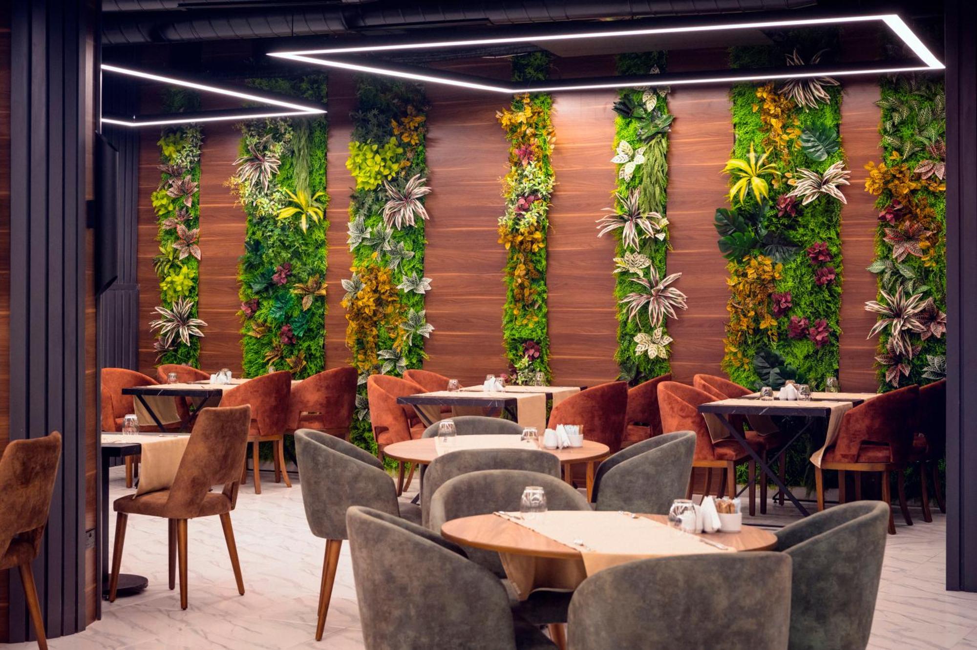 Novel Centre Point Hotel Famagusta  Ngoại thất bức ảnh